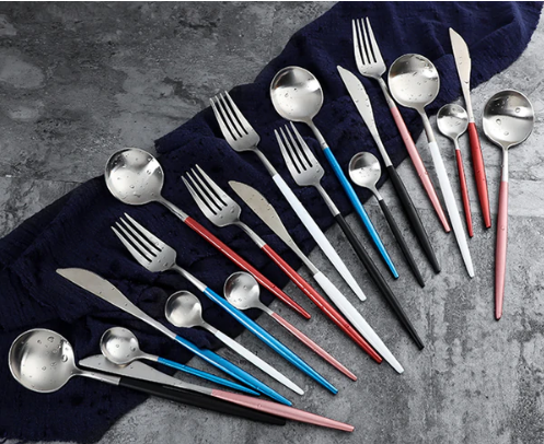 Ensemble Couverts 24 Pièces – Finition Chic Pour Table Raffinée