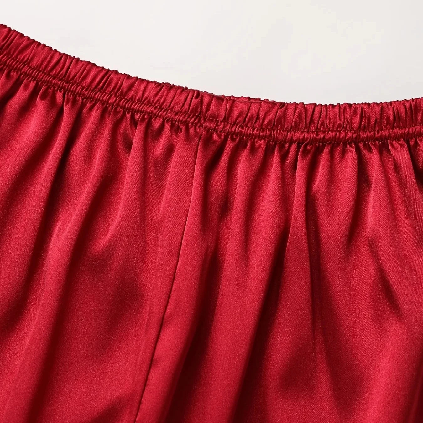 Σάντρα | Λαμπερή Πιτζάμα – Νυκτερινή Κομψότητα Και Απαλή Αφή