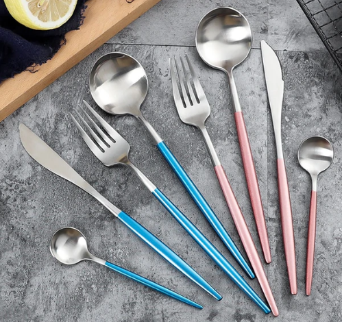 Ensemble Couverts 24 Pièces – Finition Chic Pour Table Raffinée