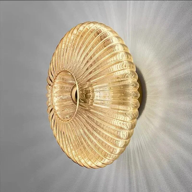 Wavy Glass Wall Lamp – Elegance and Soft Light