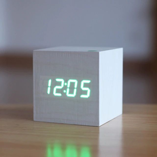Cyfrowy zegar sześcienny – minimalistyczny design i wyświetlacz LED
