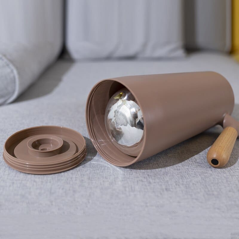 Isolert Kanne Med Håndtak – Langvarig Bevaring Og Stilig Design