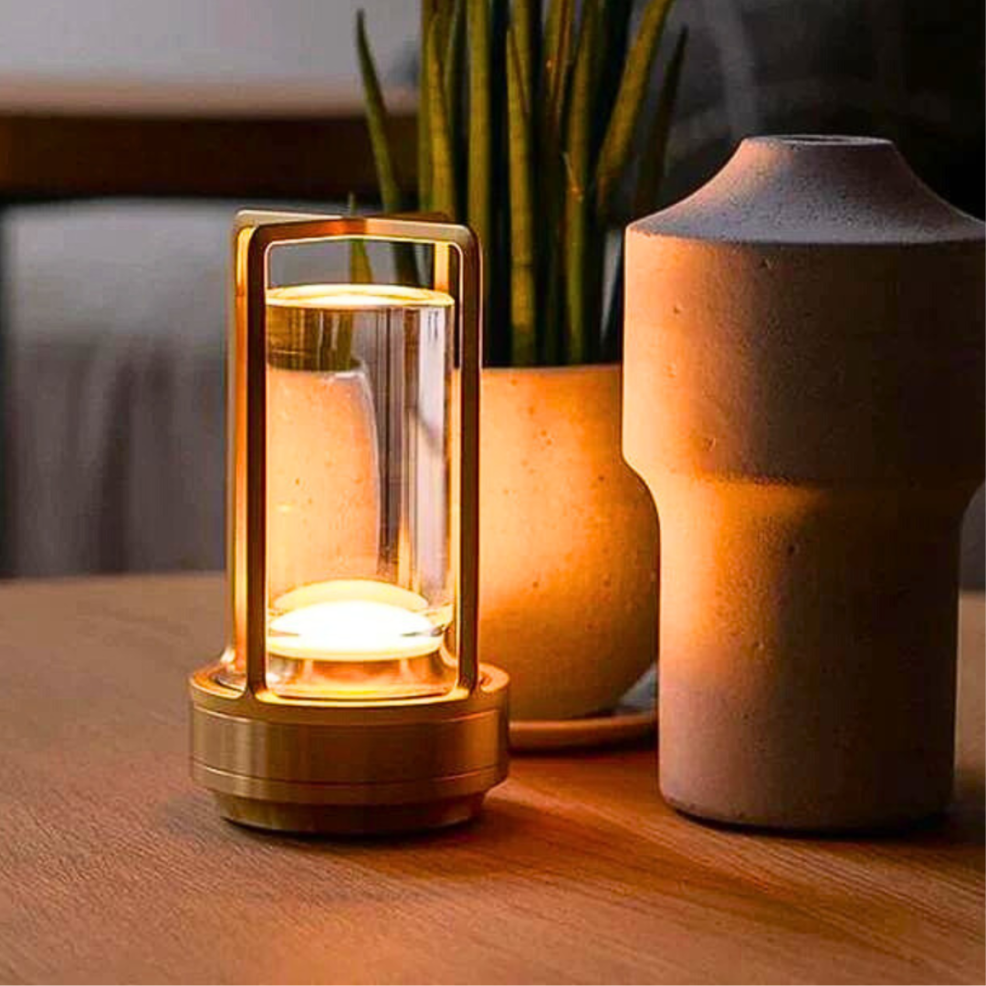 Tischlampe mit Akku – Gedämpftes Licht und zeitloser Stil 