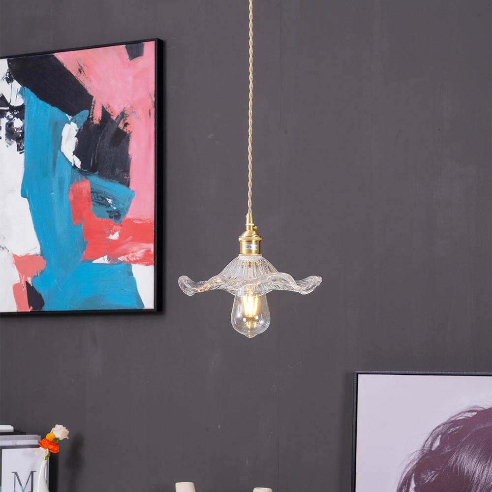 Závesná Lampa Kvet – Prírodné Čaro A Jemný Duch 