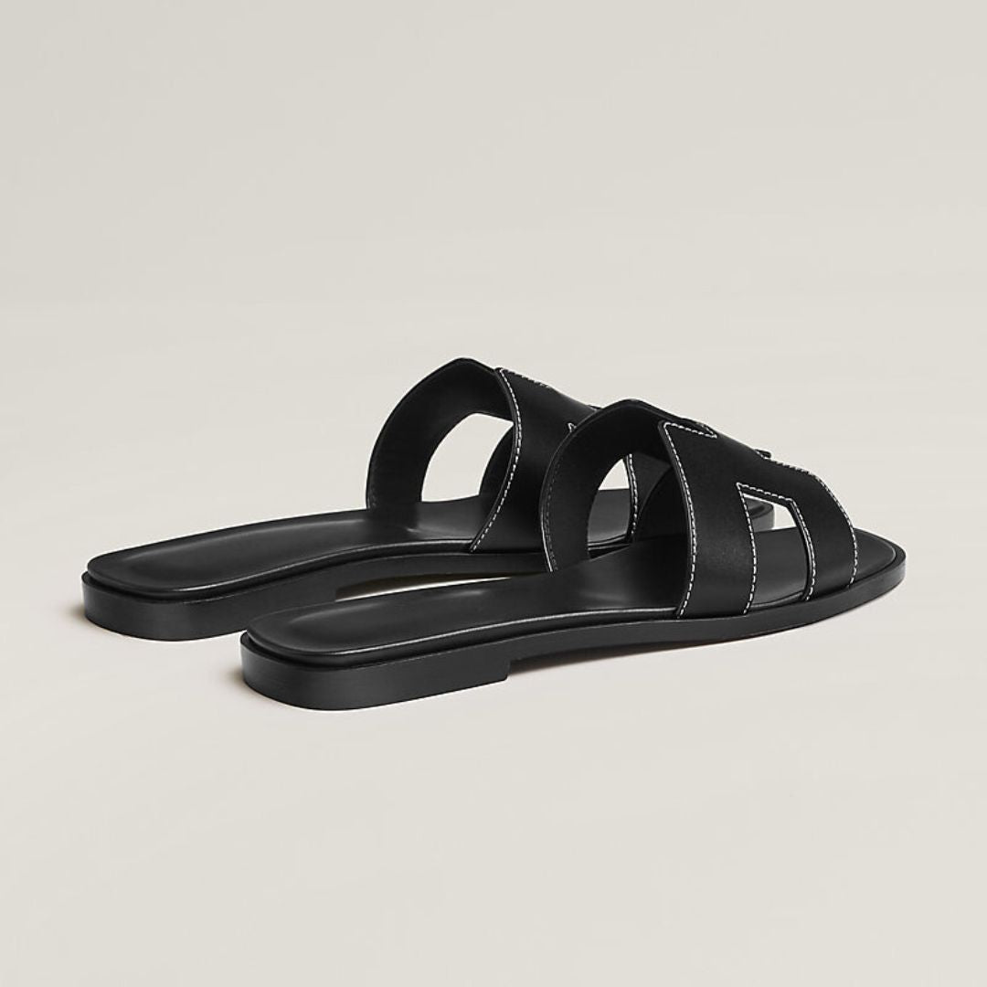 Brigitte | Moderna Platta Sandaler – Luftrikt Design Och Urban Stil 