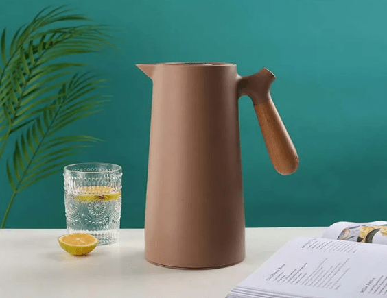 Isolert Kanne Med Håndtak – Langvarig Bevaring Og Stilig Design 
