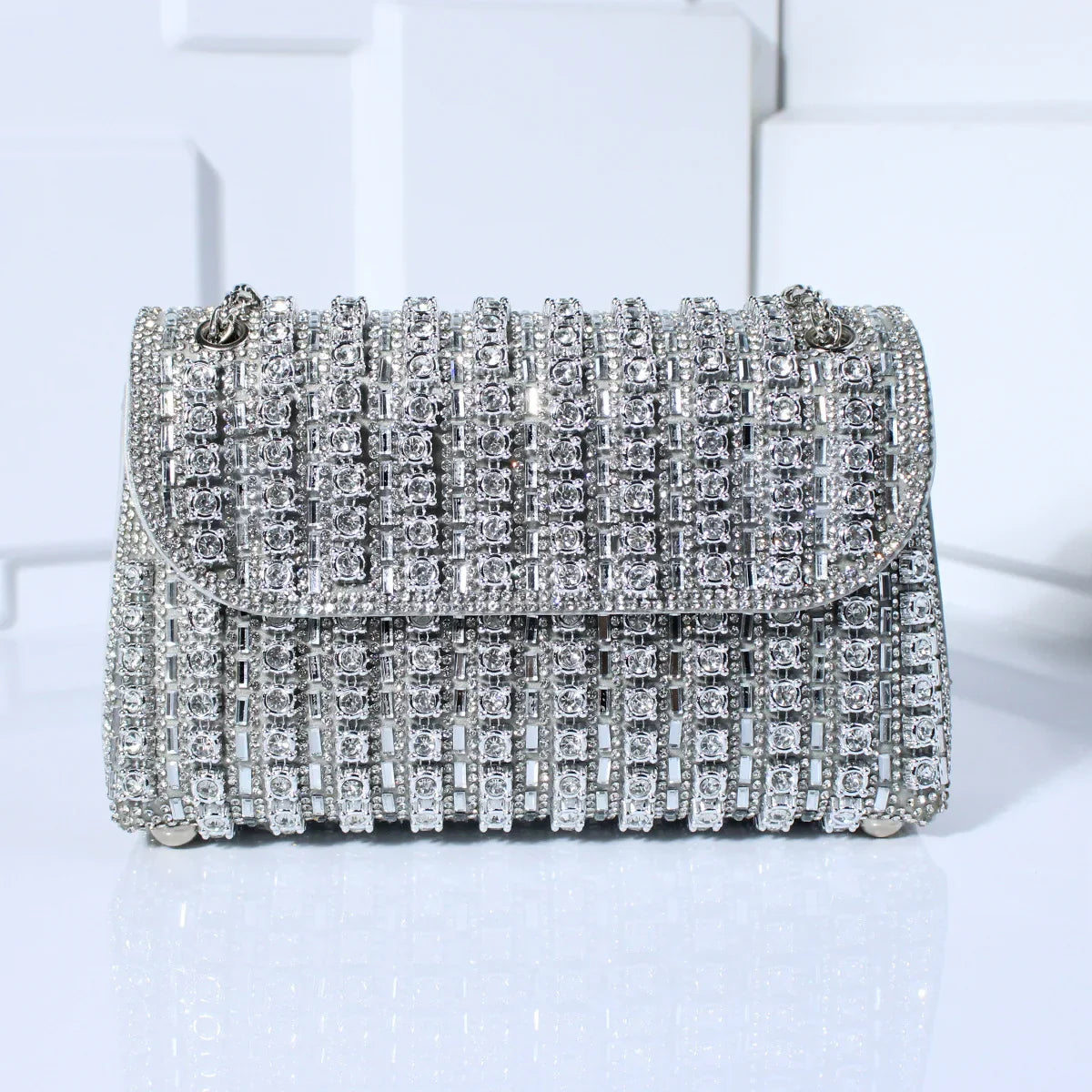 Ida | Clutch mit Strassverzierung — Glänzende Eleganz für Ihre Ausgänge 