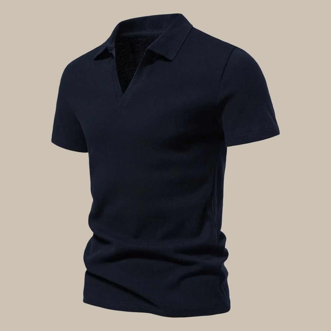 Justin | Polo Clásico – Cuello V y Look Polivalente 