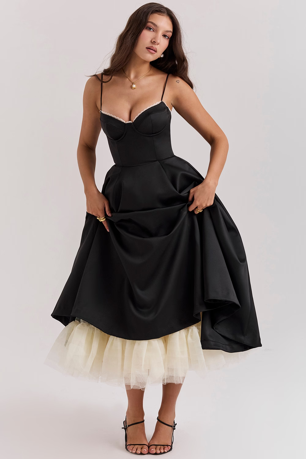 Lory | Midi-Kleid mit Trägern – Glamouröser Klassiker und Leichtigkeit 