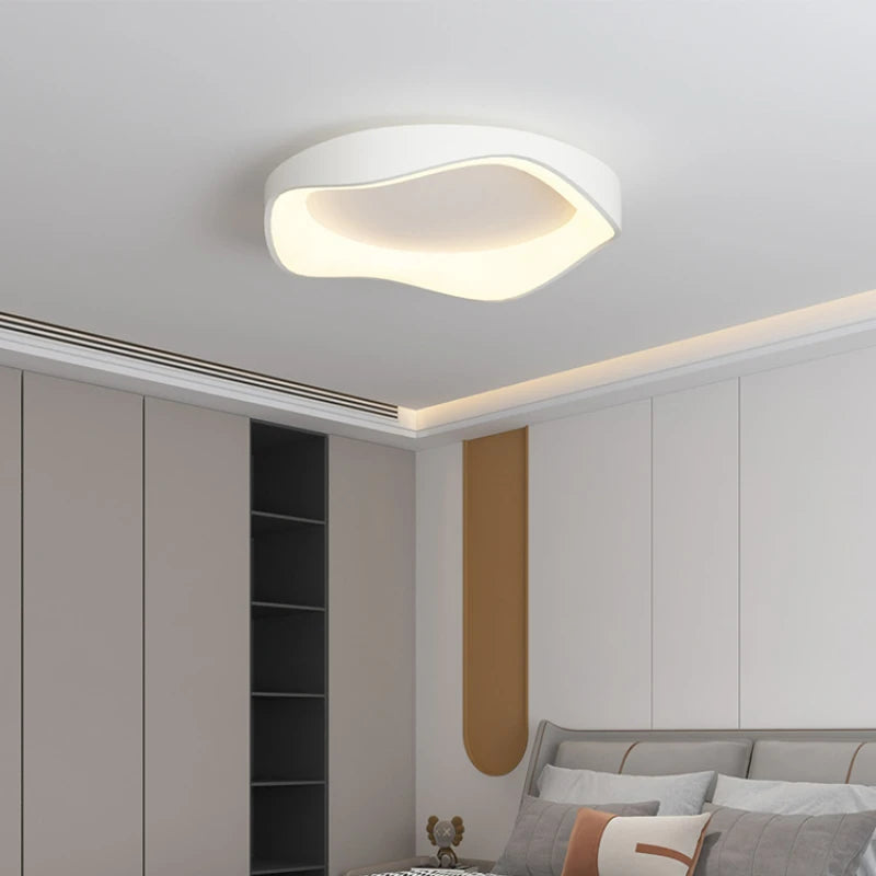 תקרת LED אסימטרית – מגניב ואלגנטי 