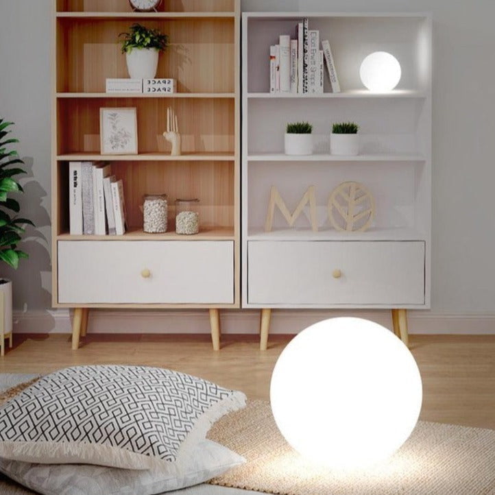 Lámpara Esférica Exterior Sin Cable – Iluminación Nómada y Elegante 
