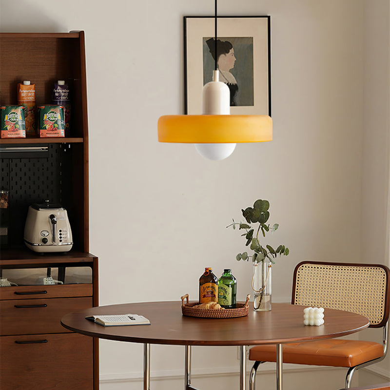 Farget Glasspendel – Forbedre Dine Rom Med Stil 