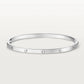 Steifes Armband – Finish Silber und raffinierter Stil 