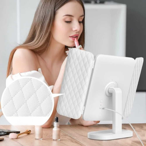Intelligens Tükör — LED Világítás és Modern Kijelző 