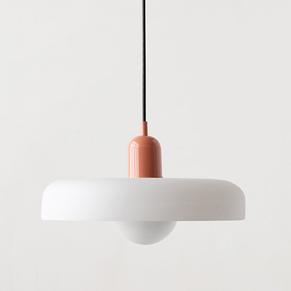 Farget Glasspendel – Forbedre Dine Rom Med Stil 