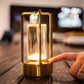 Tischlampe mit Akku – Gedämpftes Licht und zeitloser Stil 