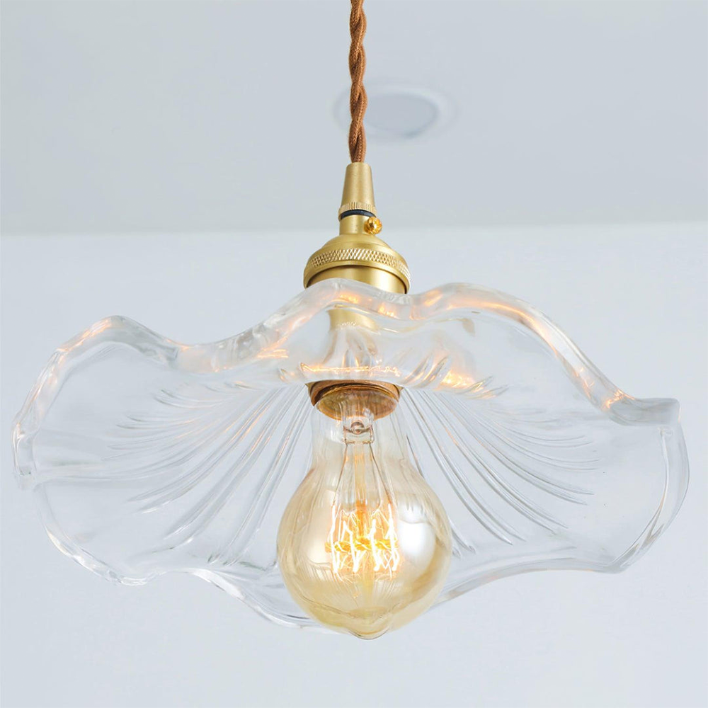 Závesná Lampa Kvet – Prírodné Čaro A Jemný Duch 